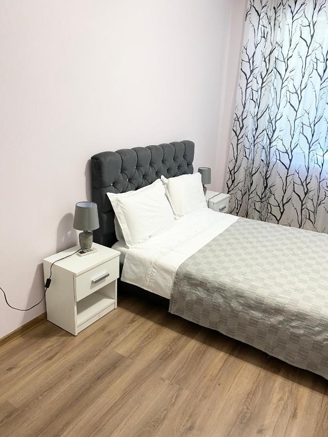 Central Apartment Plovdiv Eksteriør billede