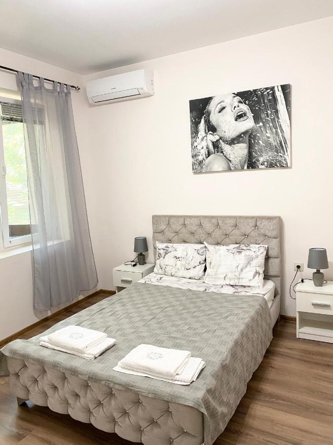 Central Apartment Plovdiv Eksteriør billede